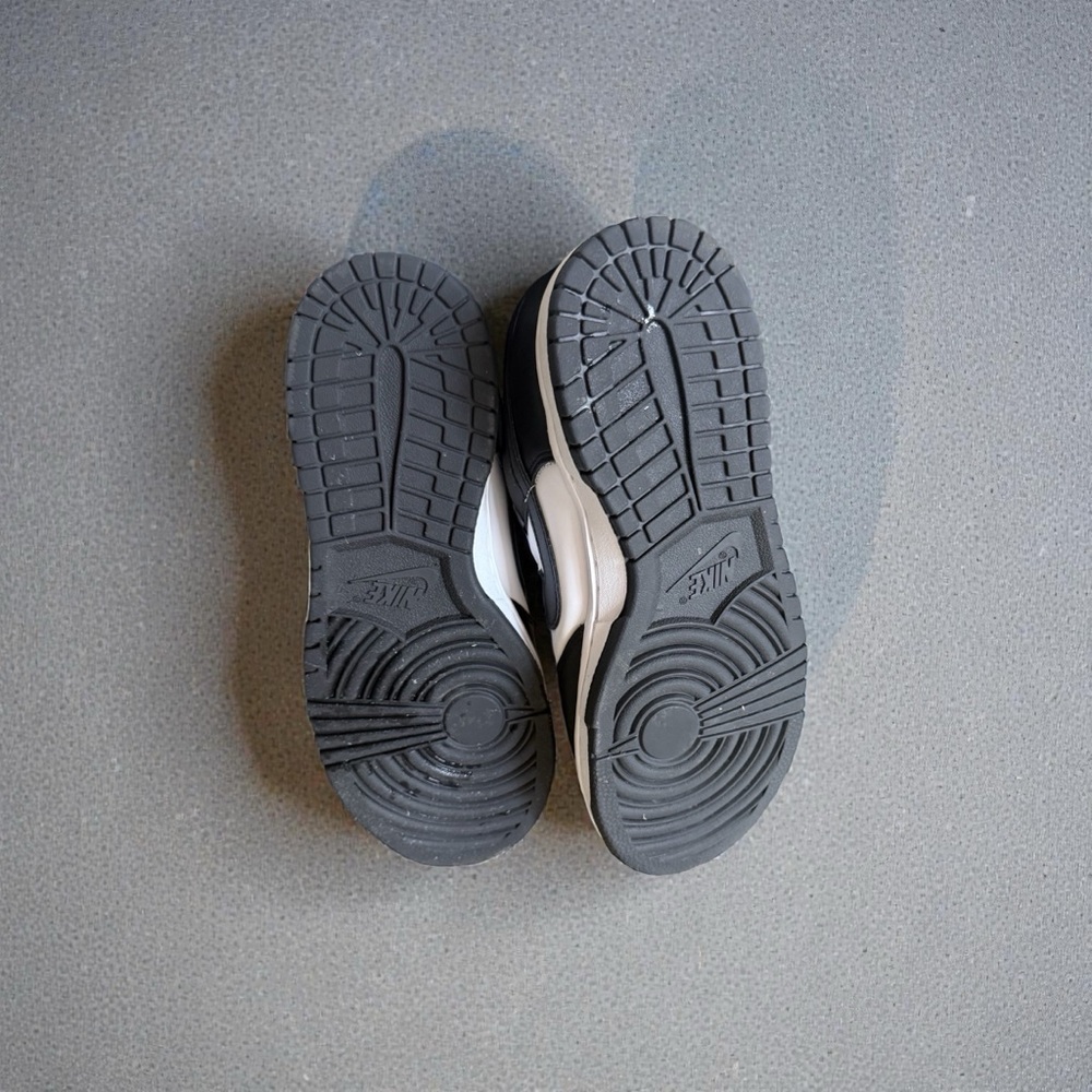 Nike low dunk sneakers black with white - Picture 9 of 9